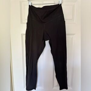 NWOT* High-Rise Cropped Ankle Leggings- Size Large